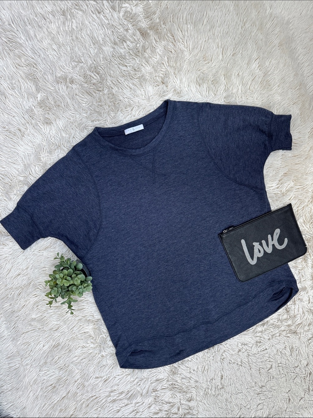 Nic & Lulu Short Sleeve Crewneck Terry Top 💗 Heather Navy